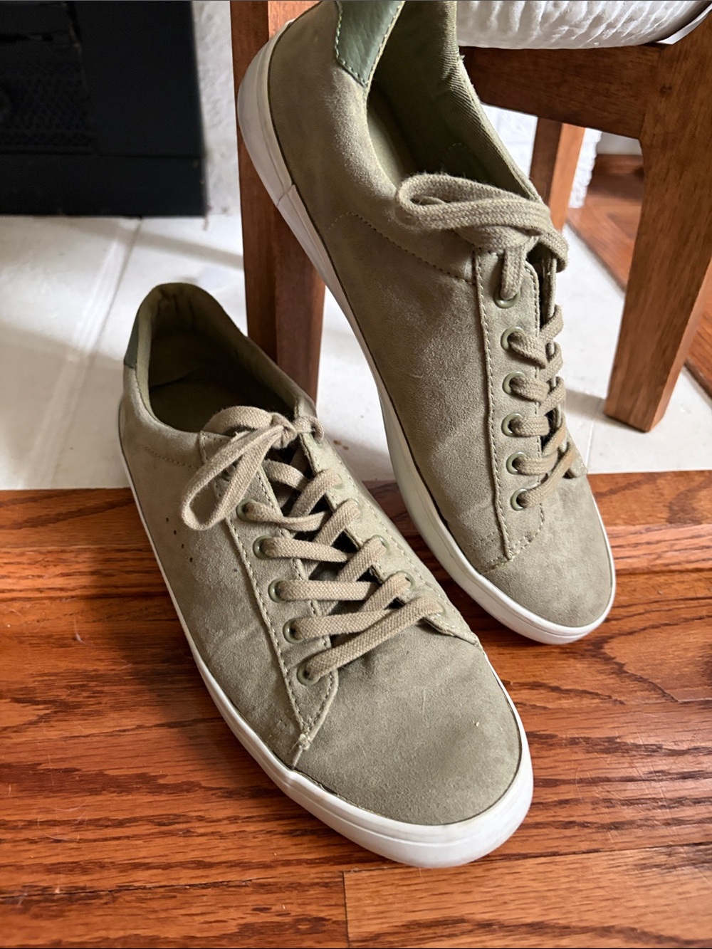 Women’s  Olive Green Suede Casual Sneakers